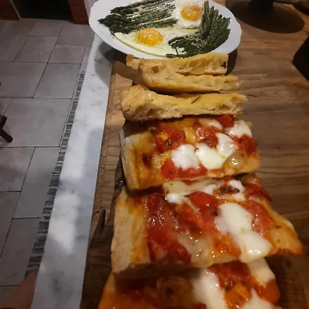 Pane E Marmellata ベッド・アンド・ブレックファスト シーニャ